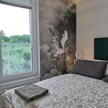 Flou Przystan Letnica 79, Parking & 700m Plaza Apartment *